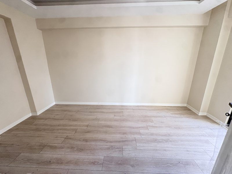MARMARA'DAN KURTULUŞ MAHALLESİ CADDE CEPHE SATILIK 2+1 DAİRE