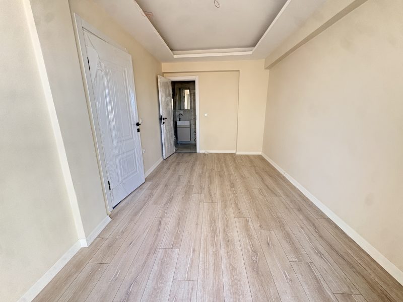 MARMARA'DAN KURTULUŞ MAHALLESİ CADDE CEPHE SATILIK 2+1 DAİRE