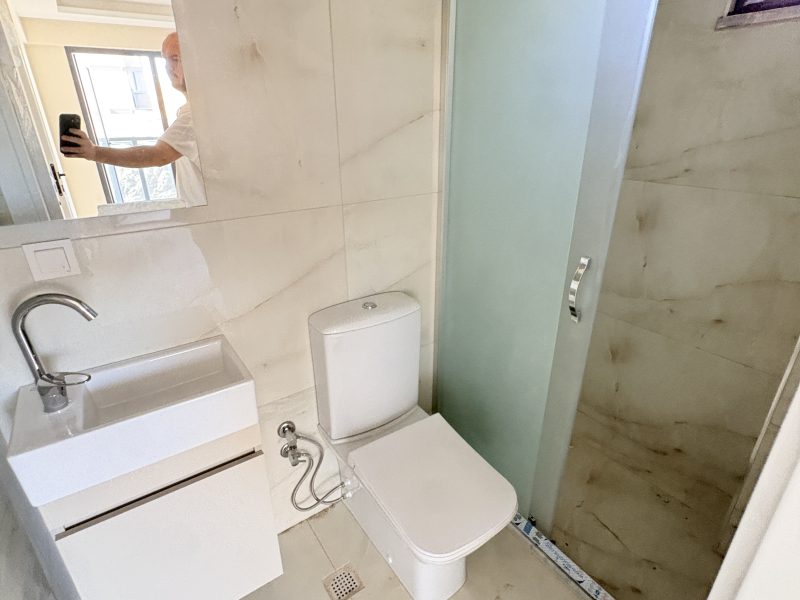 MARMARA'DAN KURTULUŞ MAHALLESİ CADDE CEPHE SATILIK 2+1 DAİRE