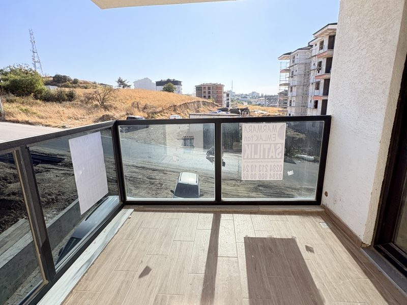 MARMARA'DAN KURTULUŞ MAHALLESİ CADDE CEPHE SATILIK 2+1 DAİRE