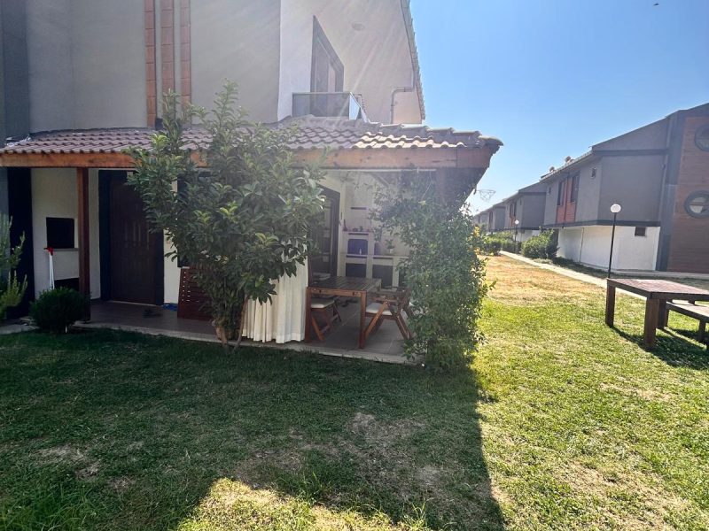 MARMARA'DAN SAROZ YAYLA SAHİLİ SATILIK TRİPLEKS VİLLA