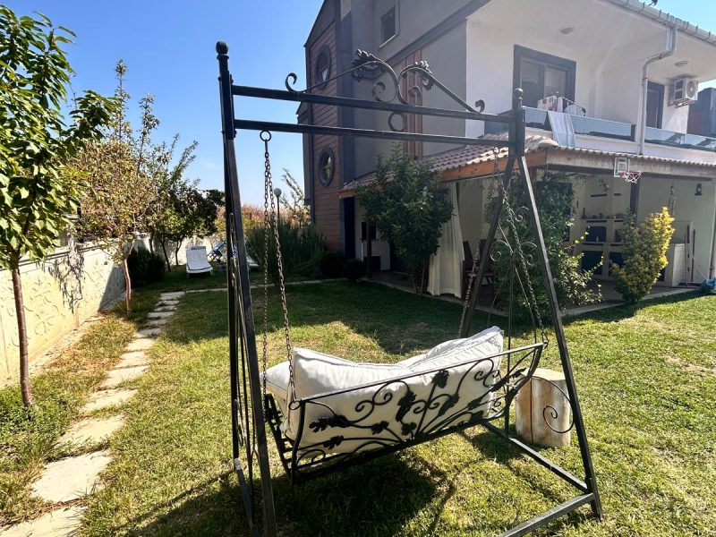 MARMARA'DAN SAROZ YAYLA SAHİLİ SATILIK TRİPLEKS VİLLA